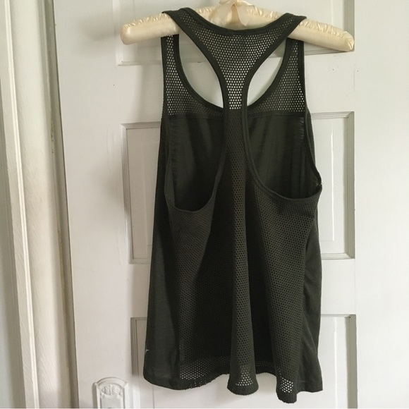 Old Navy Active Tank Mesh Back M - Picture 3 of 5